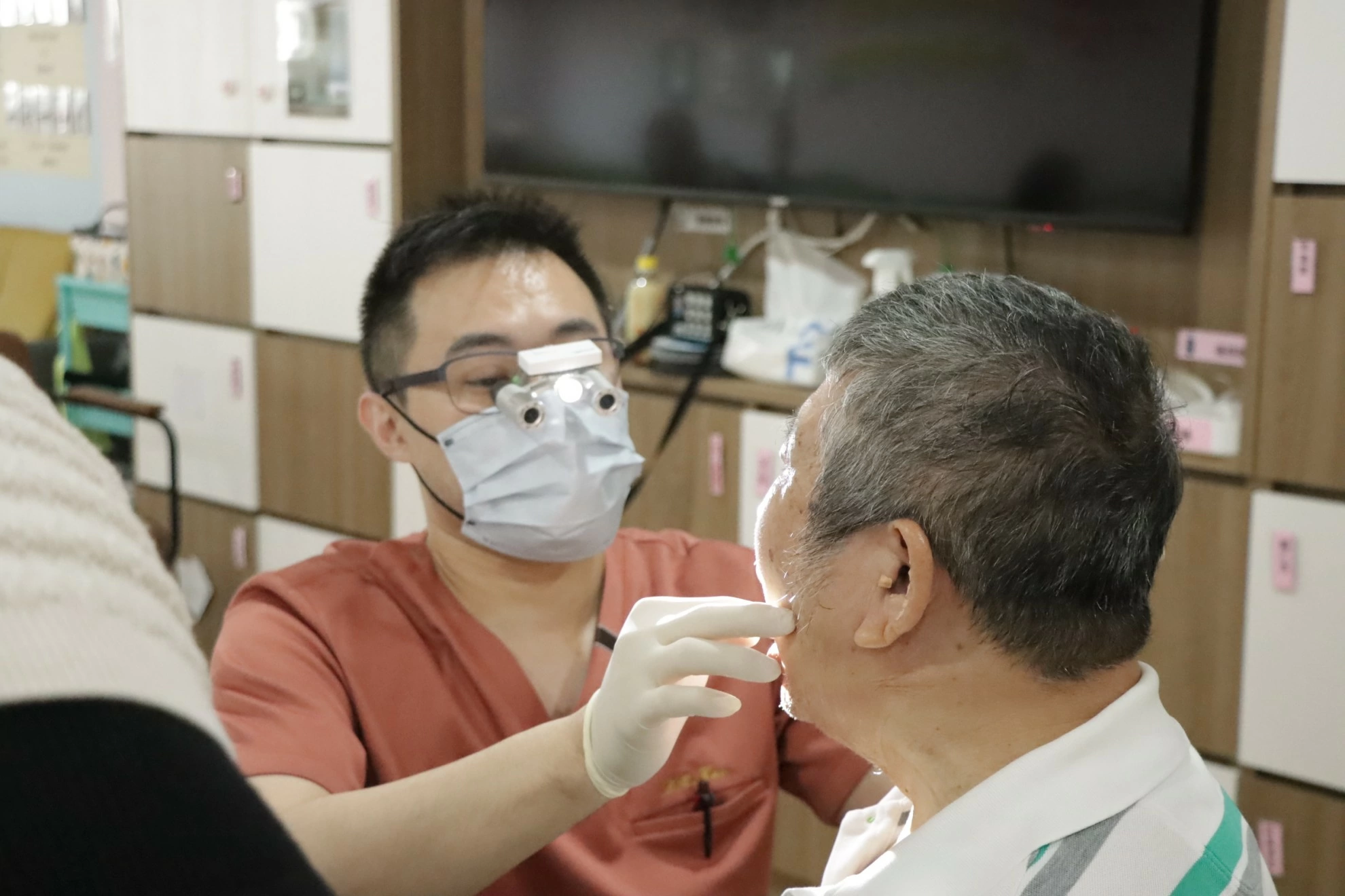 三井牙科推動銀髮口腔健康照護|為高齡長者進行咬力檢測與定期檢查 三井牙科推動銀髮口腔健康照護|為高齡長者進行咬力檢測與定期檢查